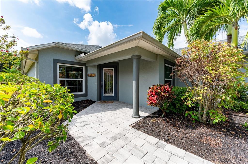 CALUSA PALMS - Residential