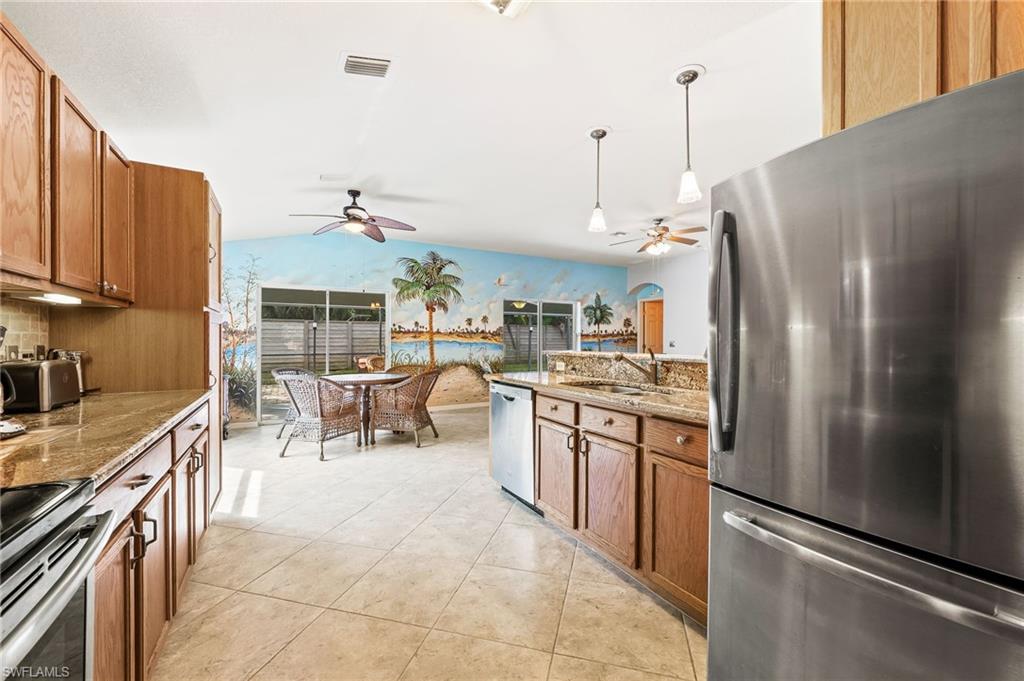 CALUSA PALMS - Residential