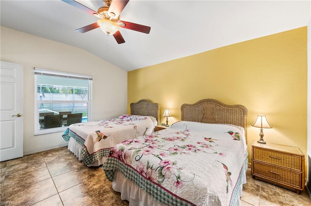 CALUSA PALMS - Residential