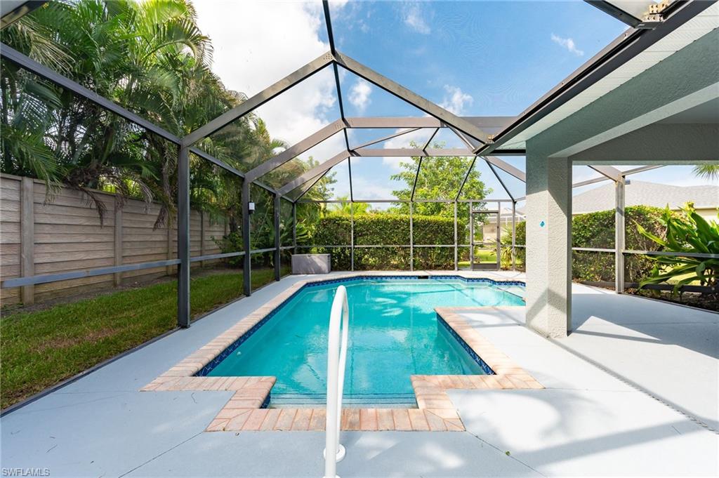 CALUSA PALMS - Residential