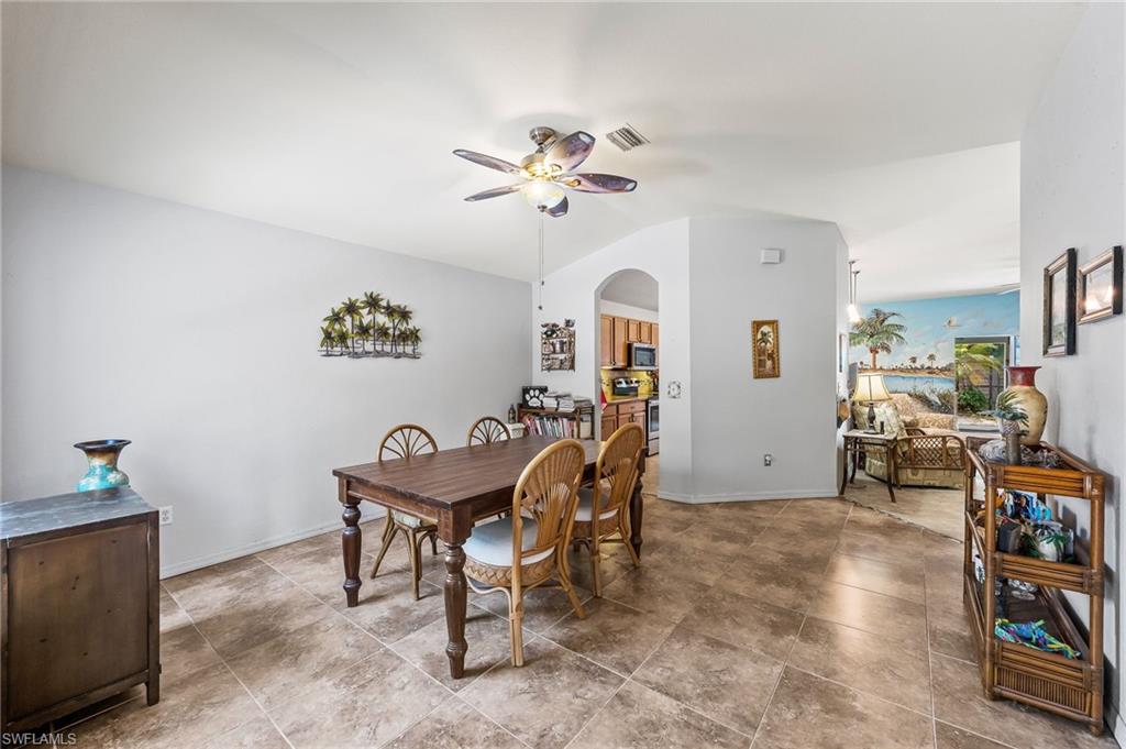 CALUSA PALMS - Residential