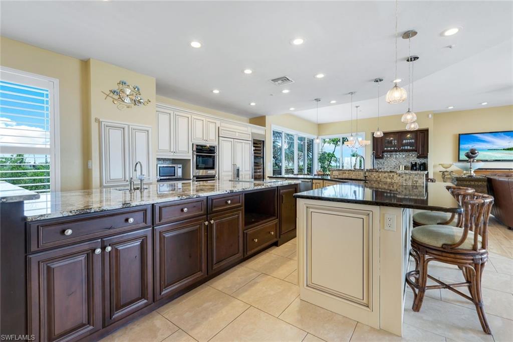 FLAMINGO HARBOUR CONDO - Residential