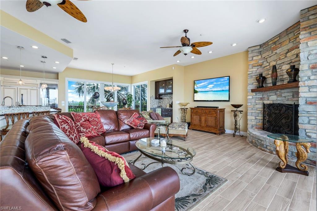 FLAMINGO HARBOUR CONDO - Residential