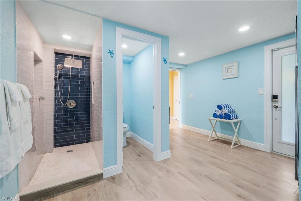 FLAMINGO HARBOUR CONDO - Residential