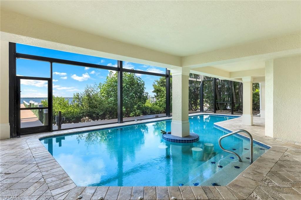 FLAMINGO HARBOUR CONDO - Residential