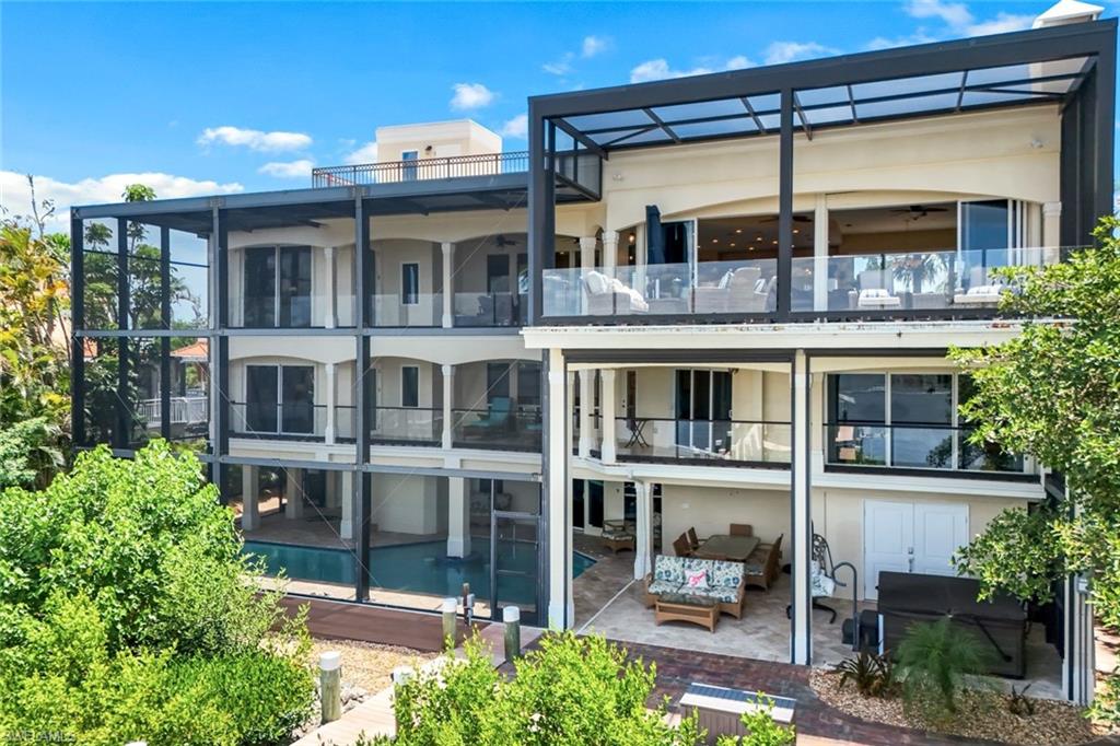 FLAMINGO HARBOUR CONDO - Residential