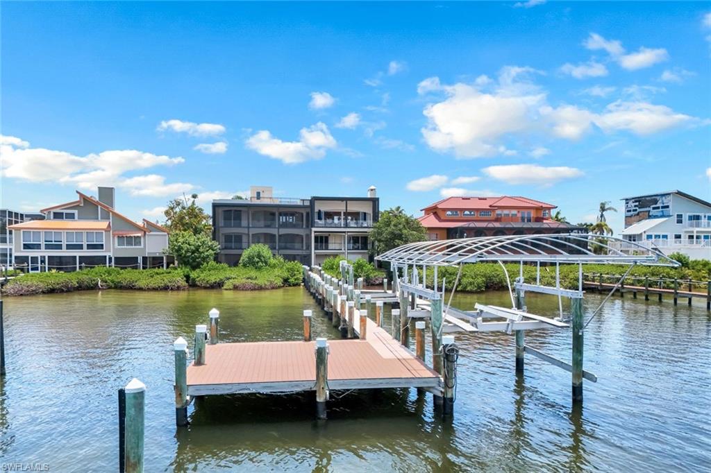 FLAMINGO HARBOUR CONDO - Residential