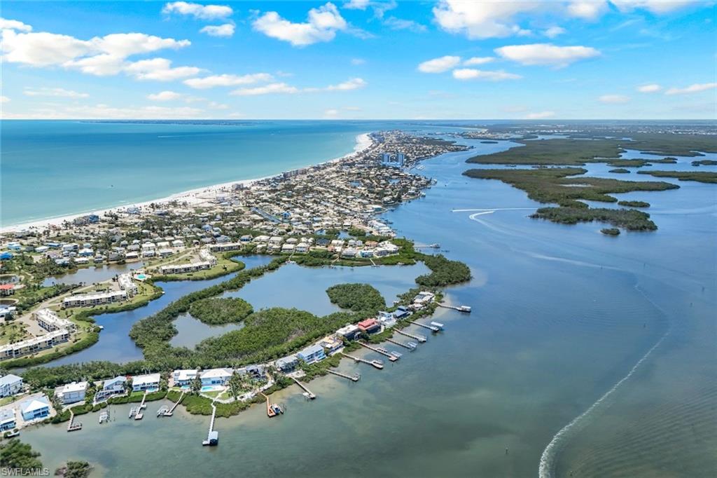 FLAMINGO HARBOUR CONDO - Residential