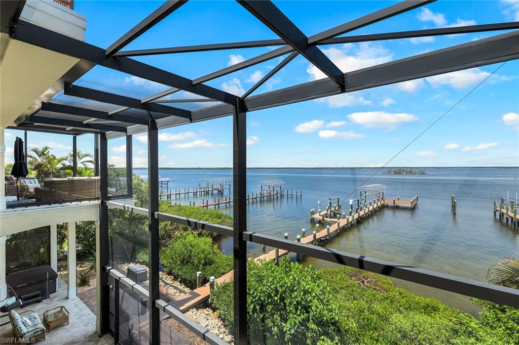 FLAMINGO HARBOUR CONDO - Residential