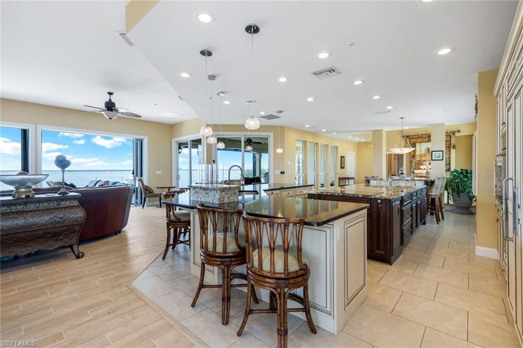 FLAMINGO HARBOUR CONDO - Residential