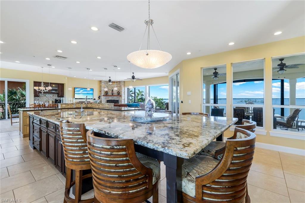 FLAMINGO HARBOUR CONDO - Residential