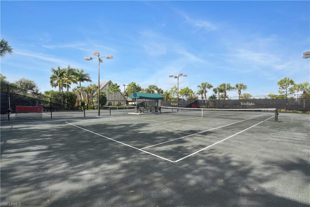 TWIN EAGLES - Residential