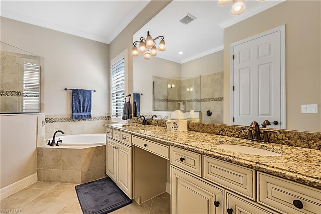 TWIN EAGLES - Residential