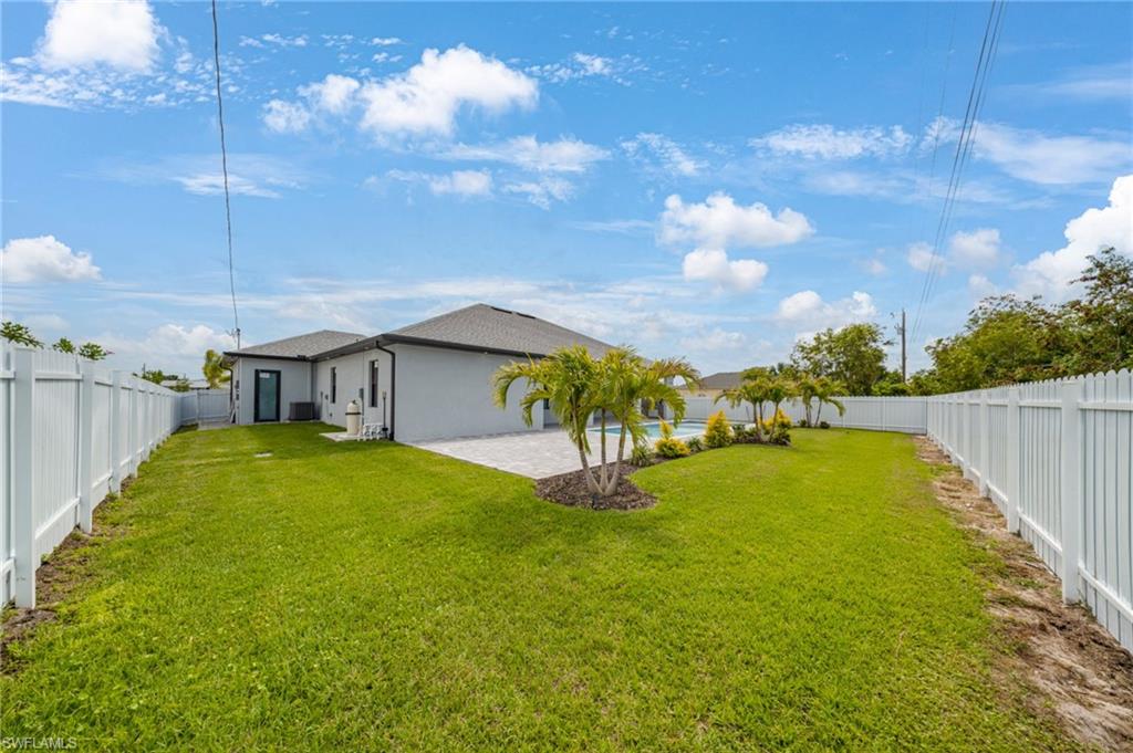 CAPE CORAL - Residential