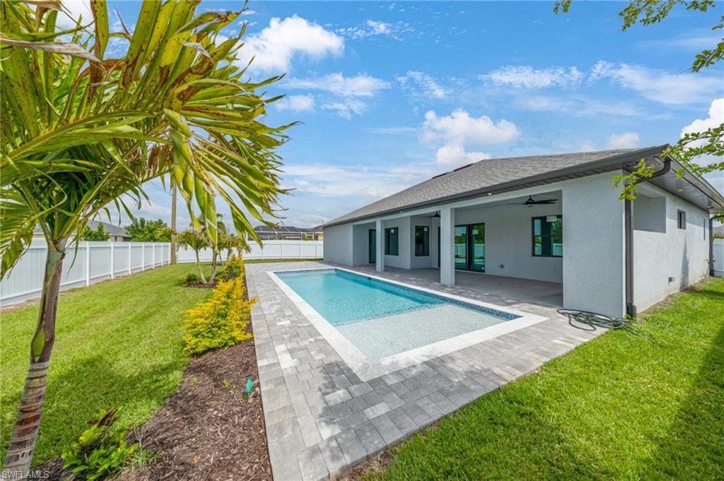 CAPE CORAL - Residential