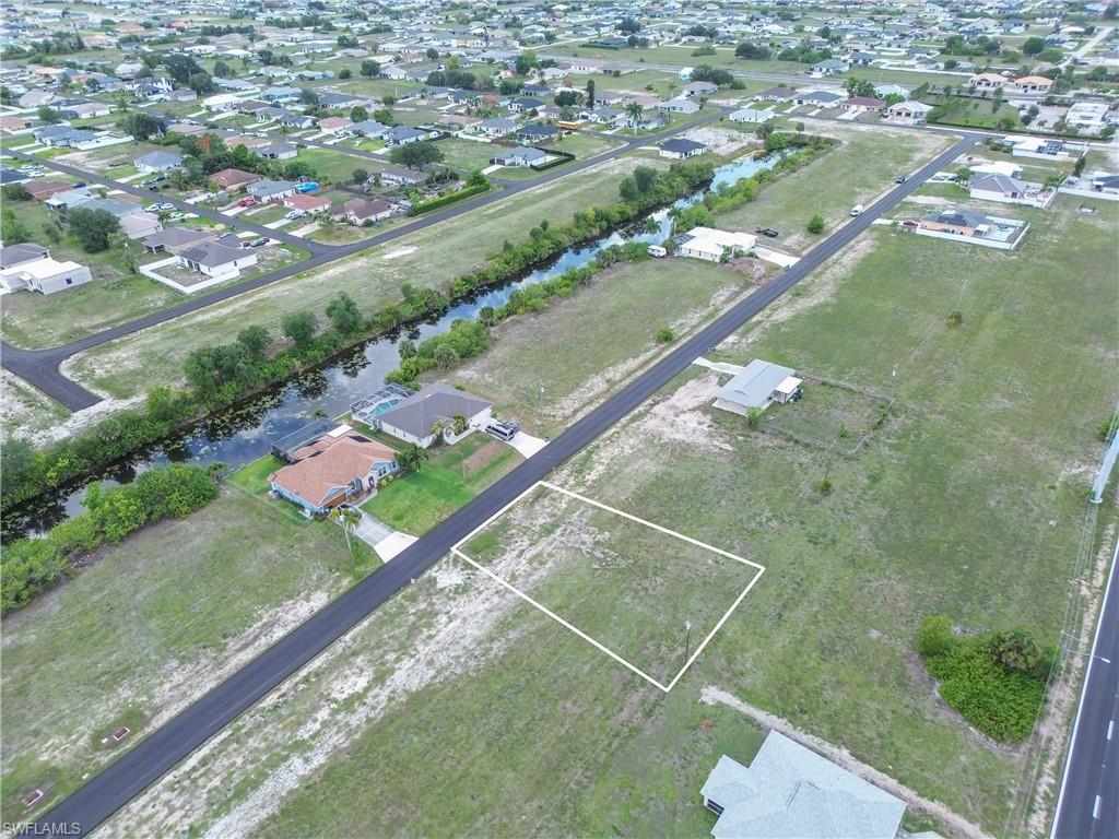 CAPE CORAL - Land