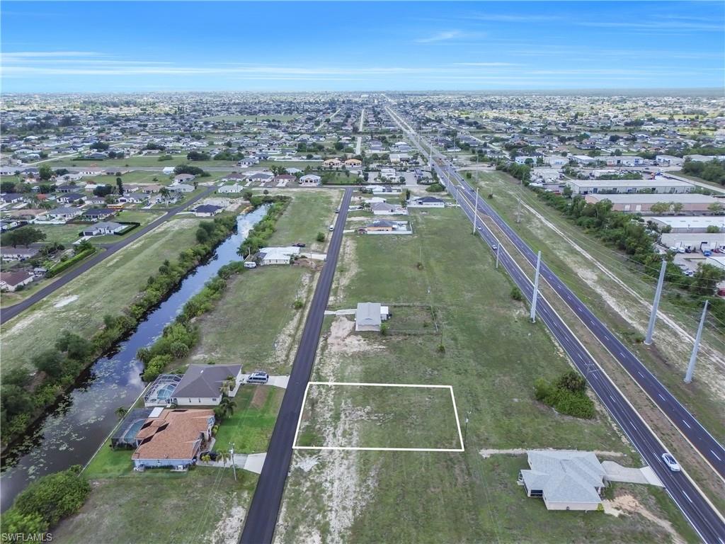 CAPE CORAL - Land