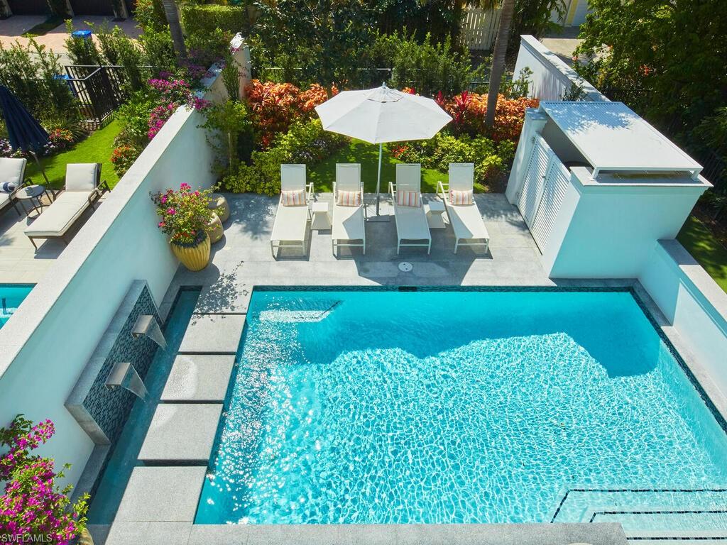 MANORS OF ST. THOMAS - Residential