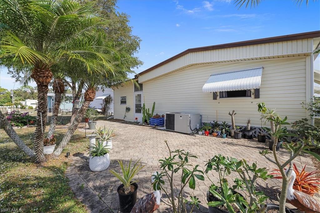 LAZY DAYS MOBILE VILLAGE - Residential