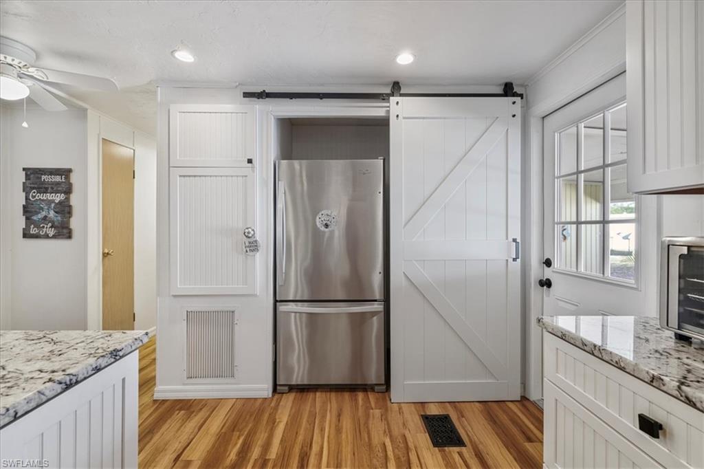 LAZY DAYS MOBILE VILLAGE - Residential