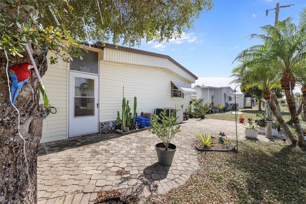 LAZY DAYS MOBILE VILLAGE - Residential