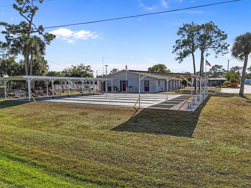 LAZY DAYS MOBILE VILLAGE - Residential