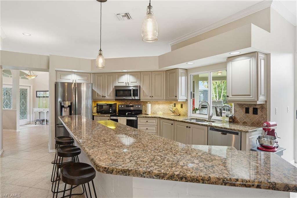 CROSS CREEK ESTATES - Residential