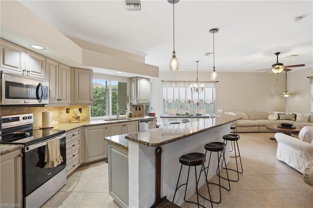 CROSS CREEK ESTATES - Residential