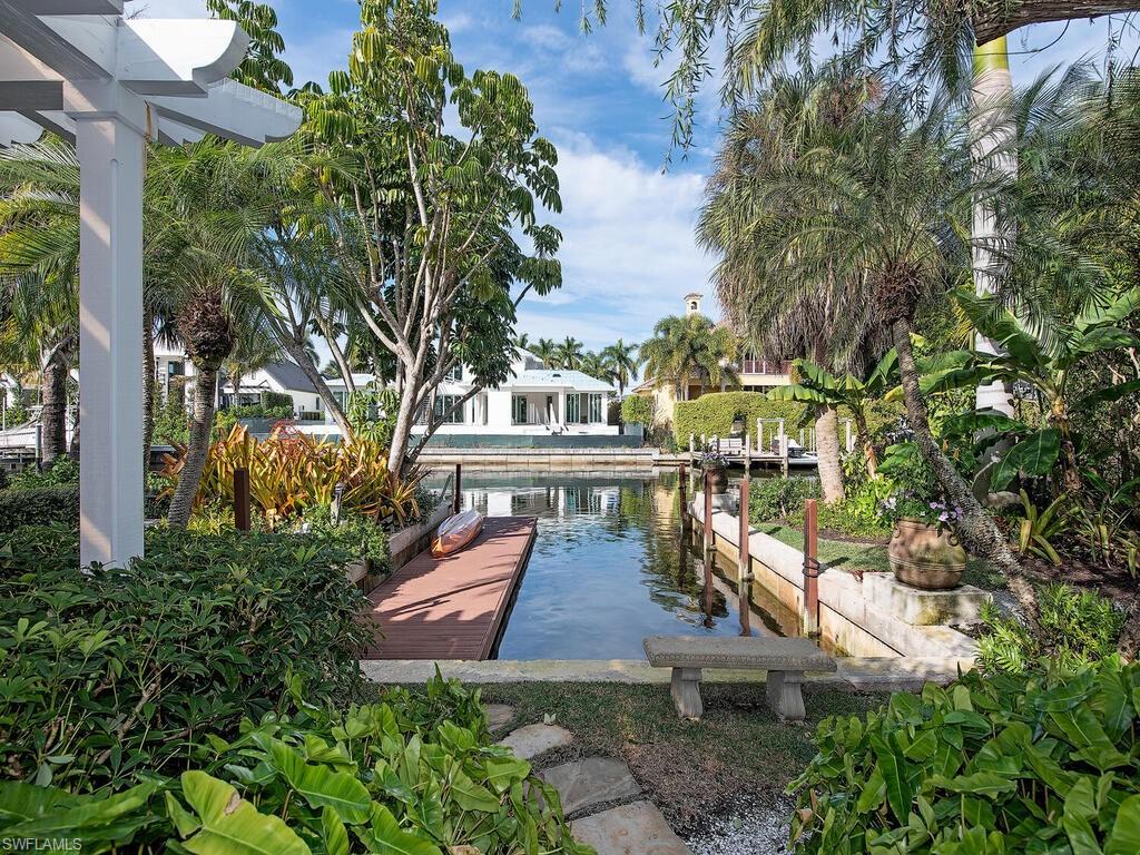 AQUALANE SHORES - Residential