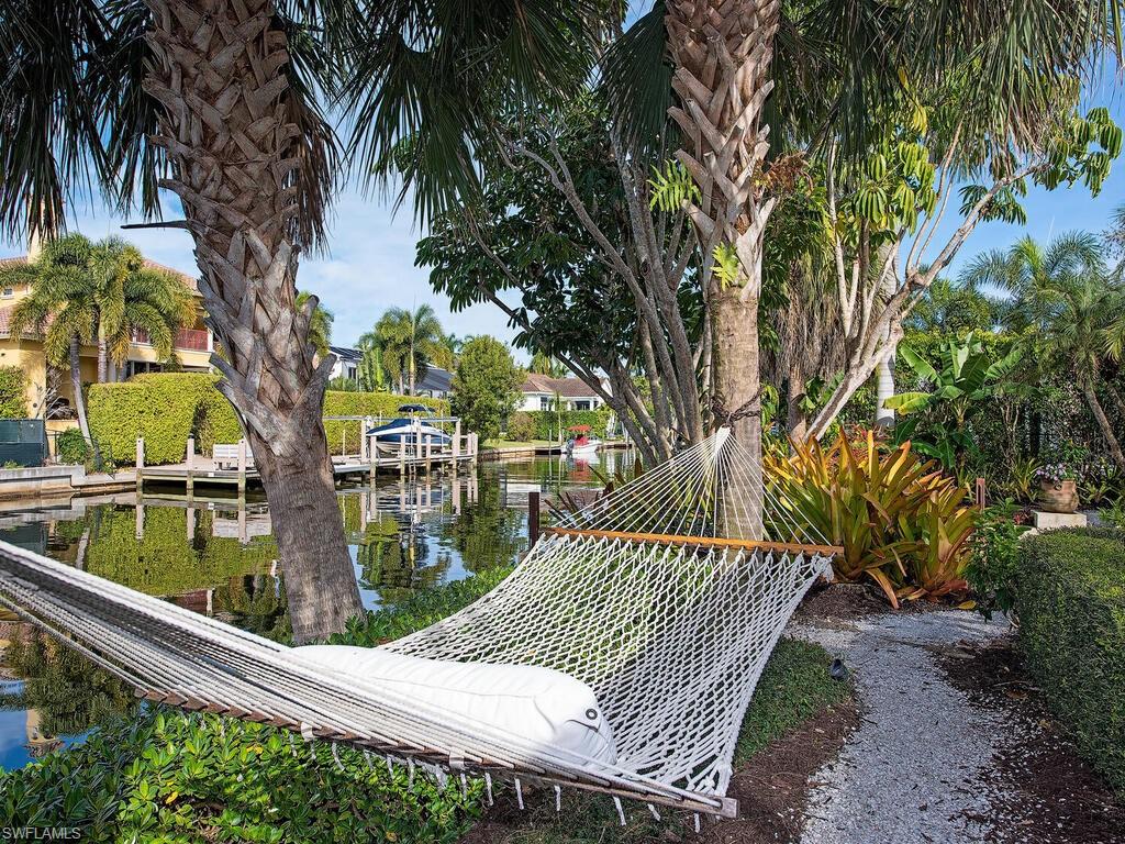 AQUALANE SHORES - Residential