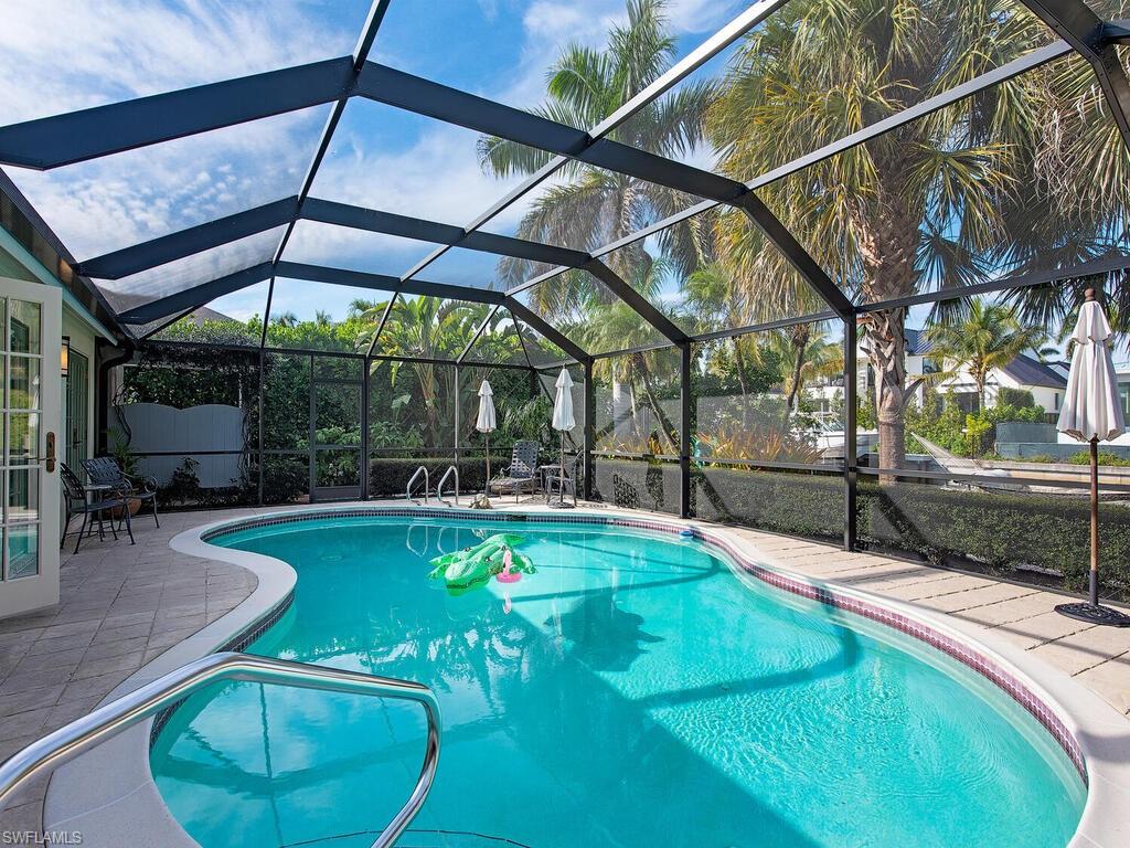 AQUALANE SHORES - Residential