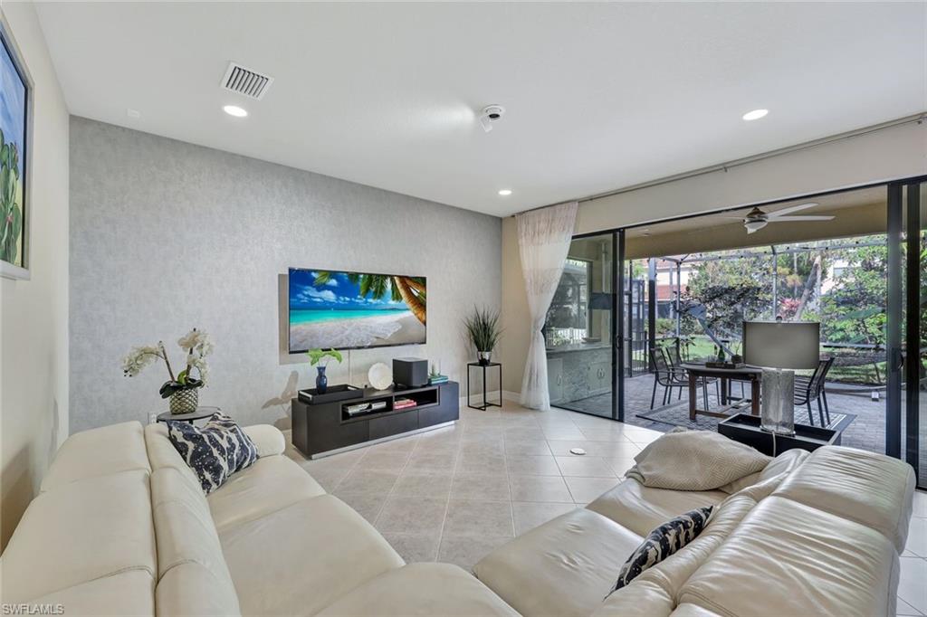 RIVERSTONE - Residential