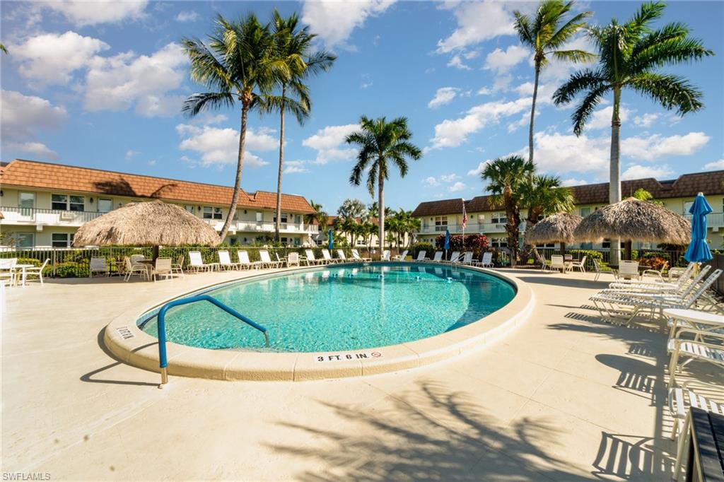 SEABREEZE APTS - Residential