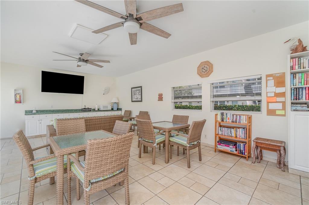 SEABREEZE APTS - Residential