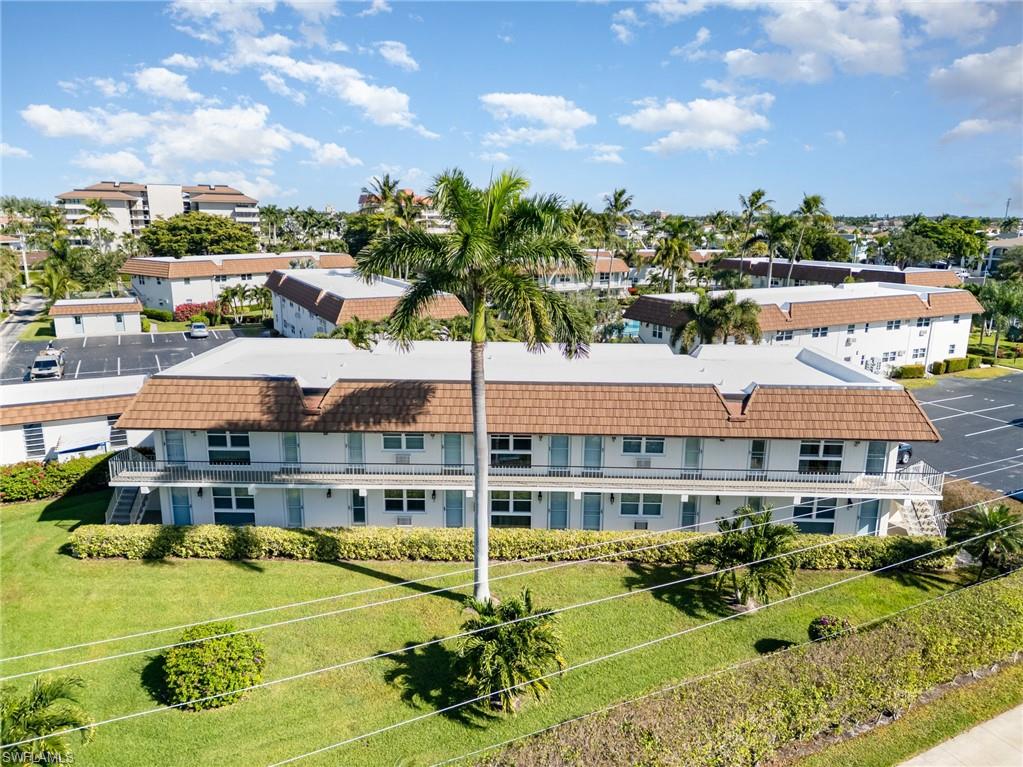 SEABREEZE APTS - Residential