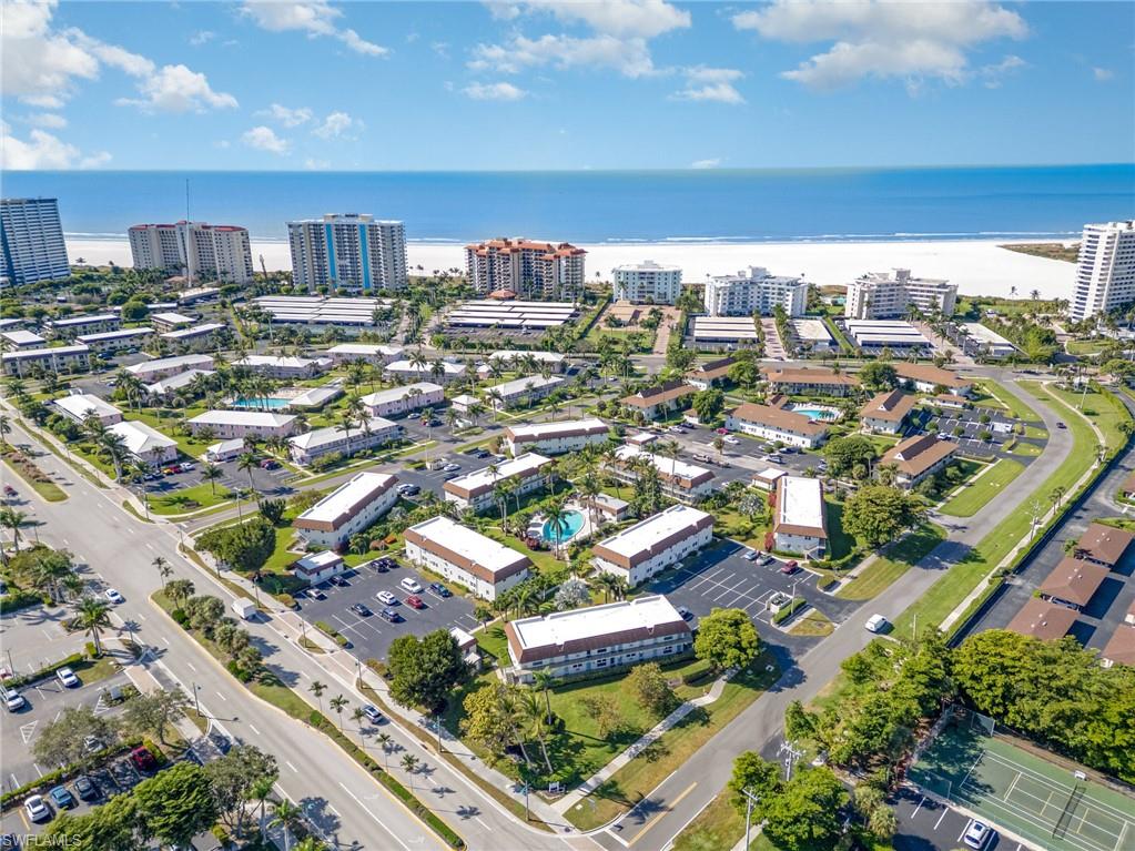 SEABREEZE APTS - Residential