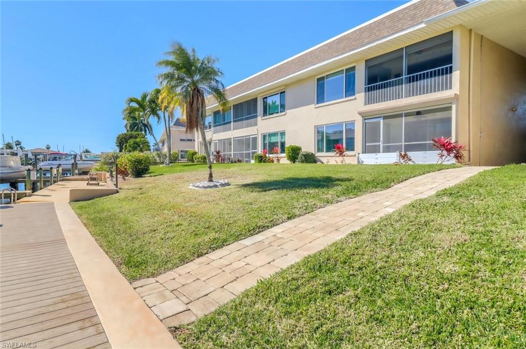 COMMODORE CONDO - Residential