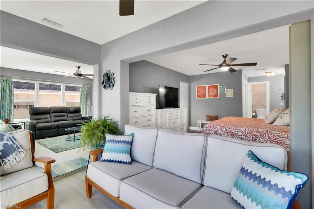 COMMODORE CONDO - Residential