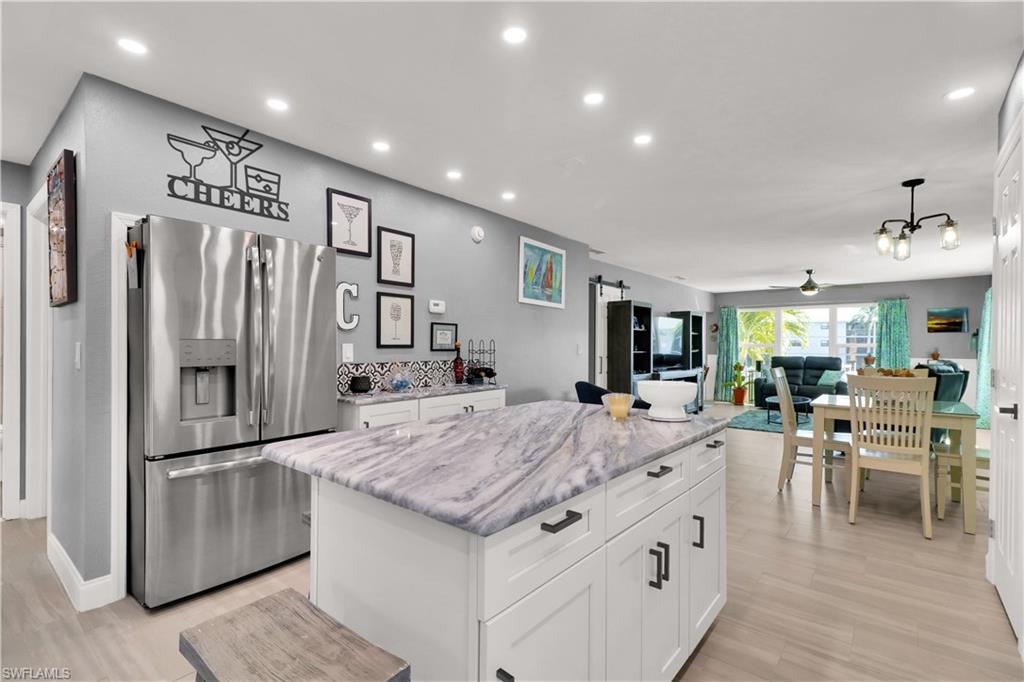 COMMODORE CONDO - Residential