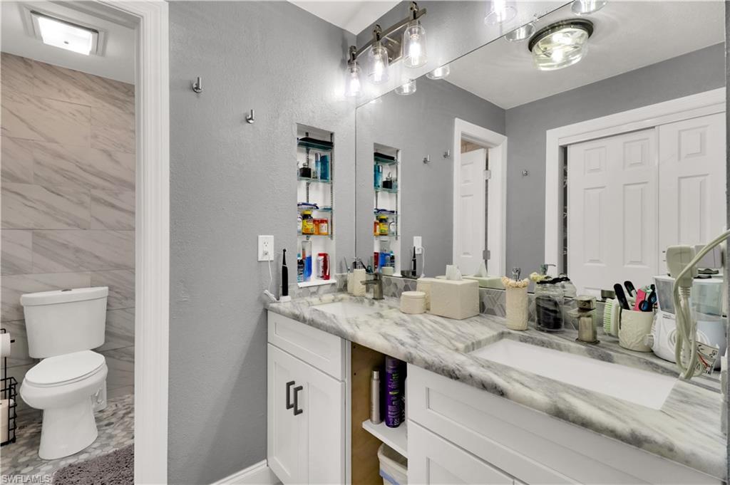 COMMODORE CONDO - Residential