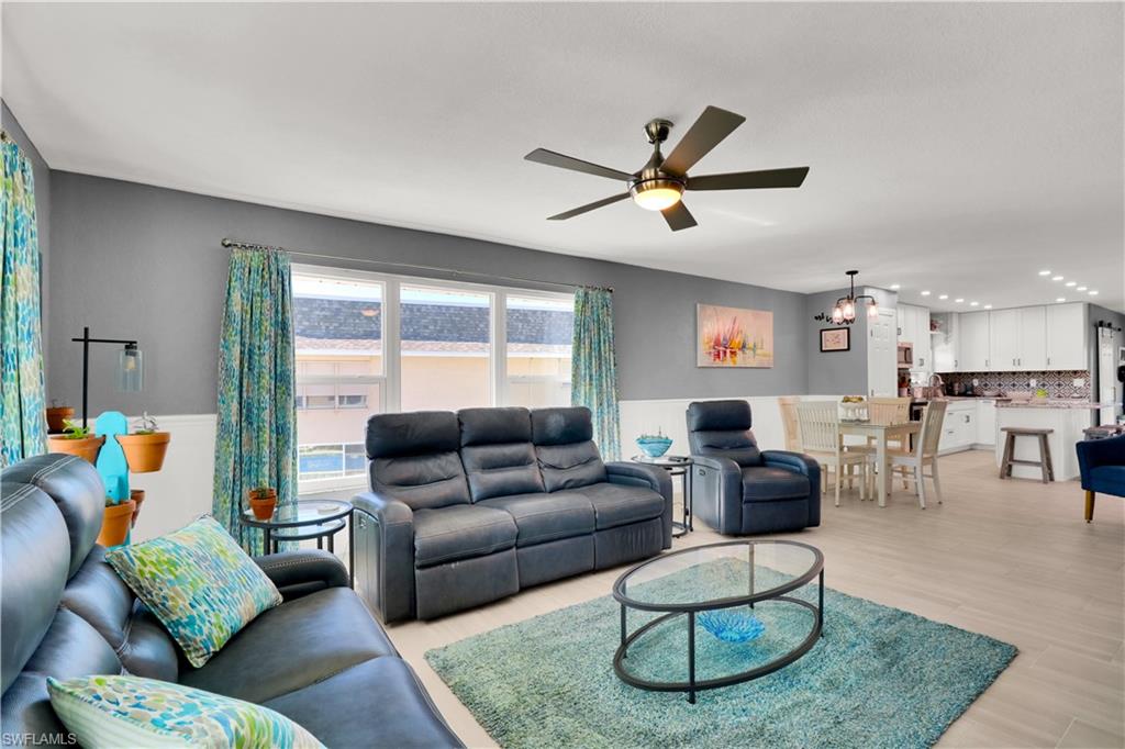 COMMODORE CONDO - Residential