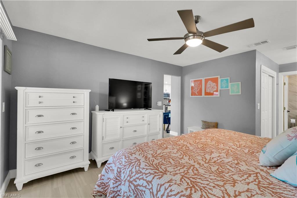 COMMODORE CONDO - Residential