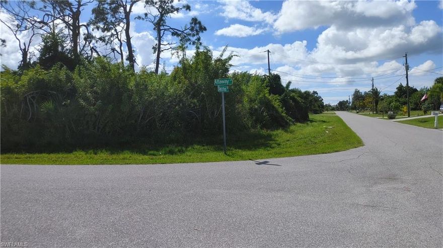 That great residential lot with ideal features in a fast developing area of Port Charlotte. No HOA fees. Good accessibility (close to Foresman Blvd.) to all the amenities the city has to offer: shopping, entertainment, restaurants, and so much more.... Englewood Beach is only minutes away!! Enjoy the benefit of a boat ramp and green space on the river with a membership of the Gulf Cove Community for only $65/year (ONLY for owners of Gulf Cove - Magic on the Myakka). One of the pictures shows existing homes in that area. The owner is selling 4 lots. Other 3 lots MLS#: 223089086, 223089121, 223089251 - Now may be the ideal time to invest!!