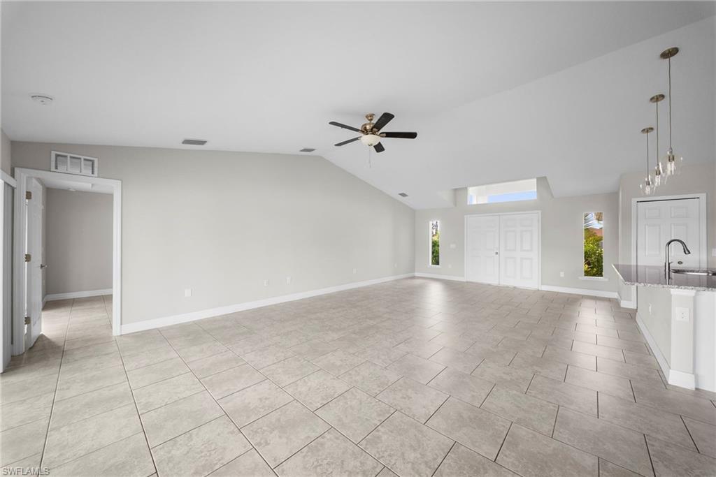 CAPE CORAL - Residential