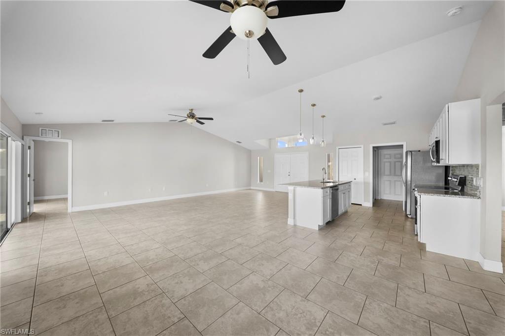 CAPE CORAL - Residential