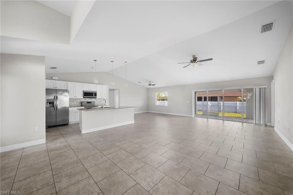 CAPE CORAL - Residential