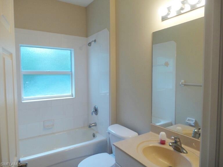 SAN CARLOS PARK - Residential