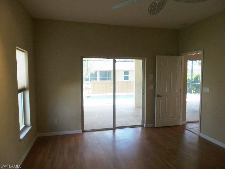 SAN CARLOS PARK - Residential