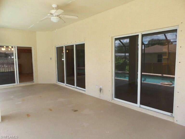 SAN CARLOS PARK - Residential