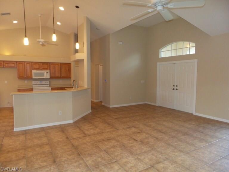 SAN CARLOS PARK - Residential